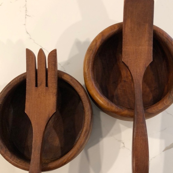 The cellar teak wooden bowls (2) and Canadian made wooden spoon fork salad tongs - Picture 8 of 8